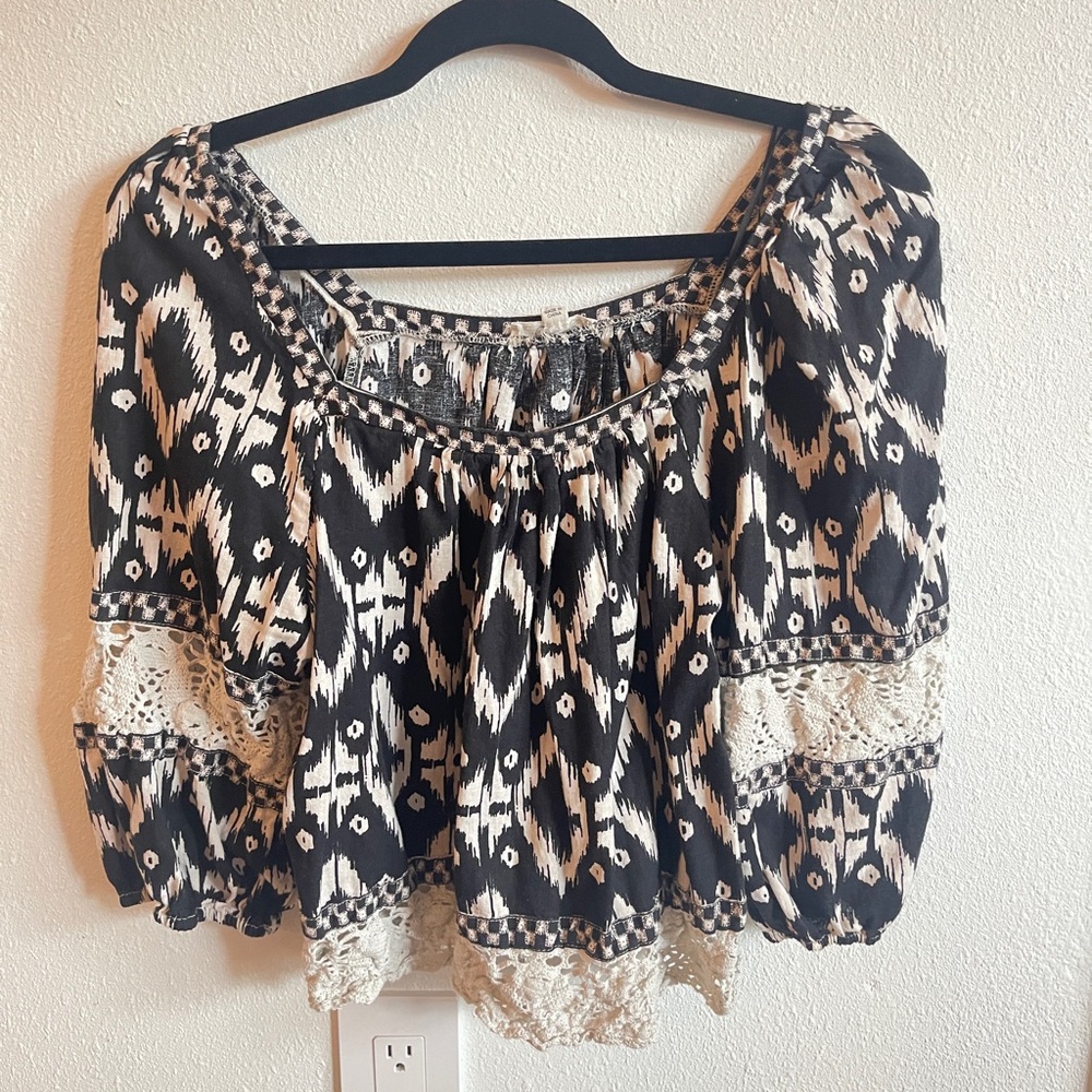 Christian Siriano black and off-white boho blouse - crochet detail